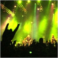 Offspring в Санкт-Петербурге, 5 декабря 2008 года в Питере в Ледовом дворце прошел концерт легендарной группы The Offspring  песни конечно были хорошие, известные, но спели они их скучновато, без души  да и выступали мало, что-то около часа