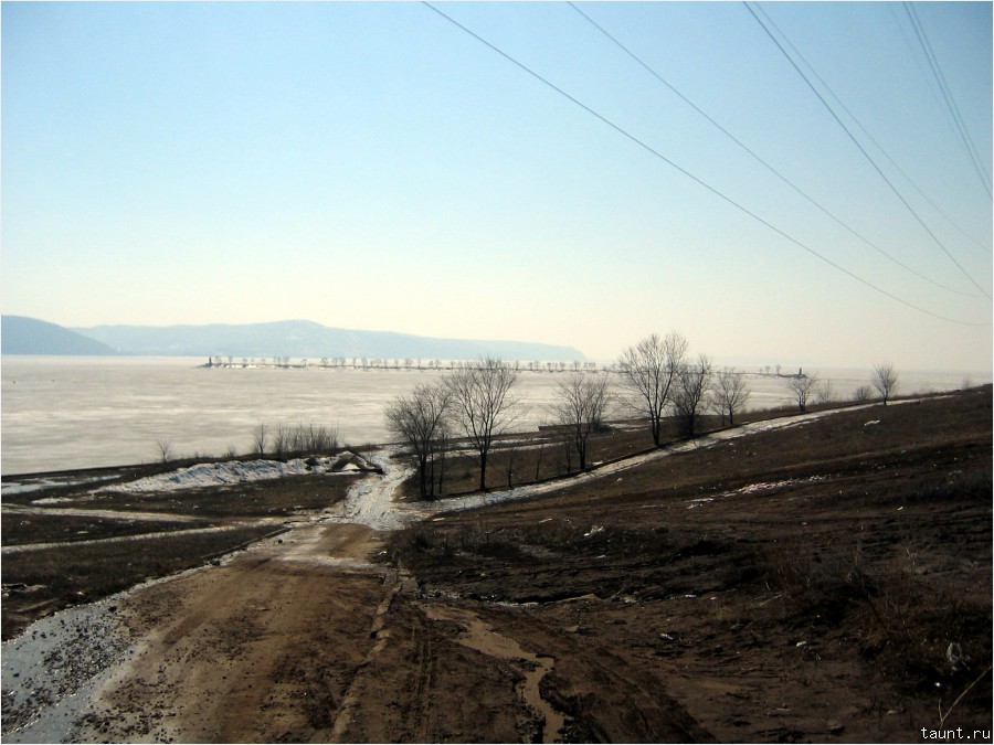 Берег Волги - Весна